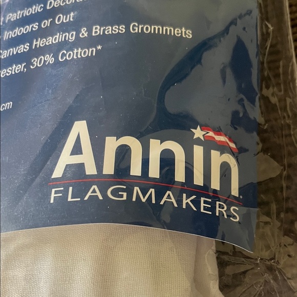 Pleated Fan Flag - Picture 2 of 5